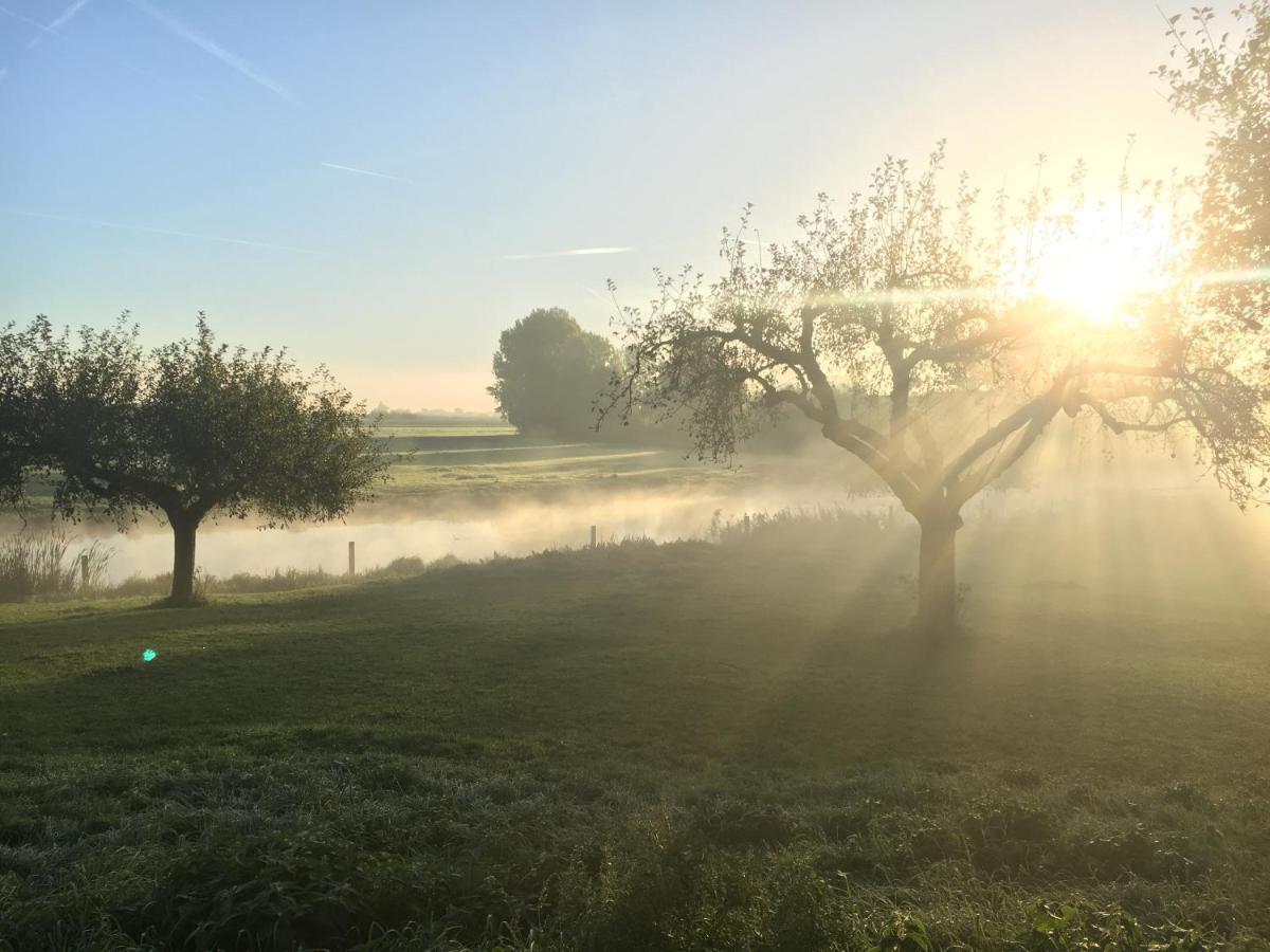 Onze Logeerkamer Appartement Deil Buitenkant foto